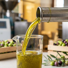 Carica l'immagine nel visualizzatore di Gallery, Olio Extravergine di Oliva biologico - lattine da 3 litri
